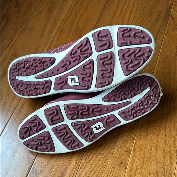 FootJoy Women’s Oxford Golf Shoes - Picture 3 of 9